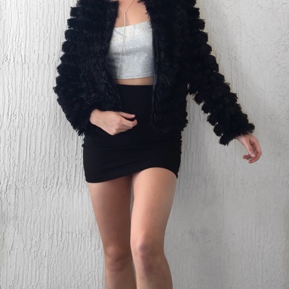 NEW! Bailey Black Fur Jacket - Picture 4 of 5